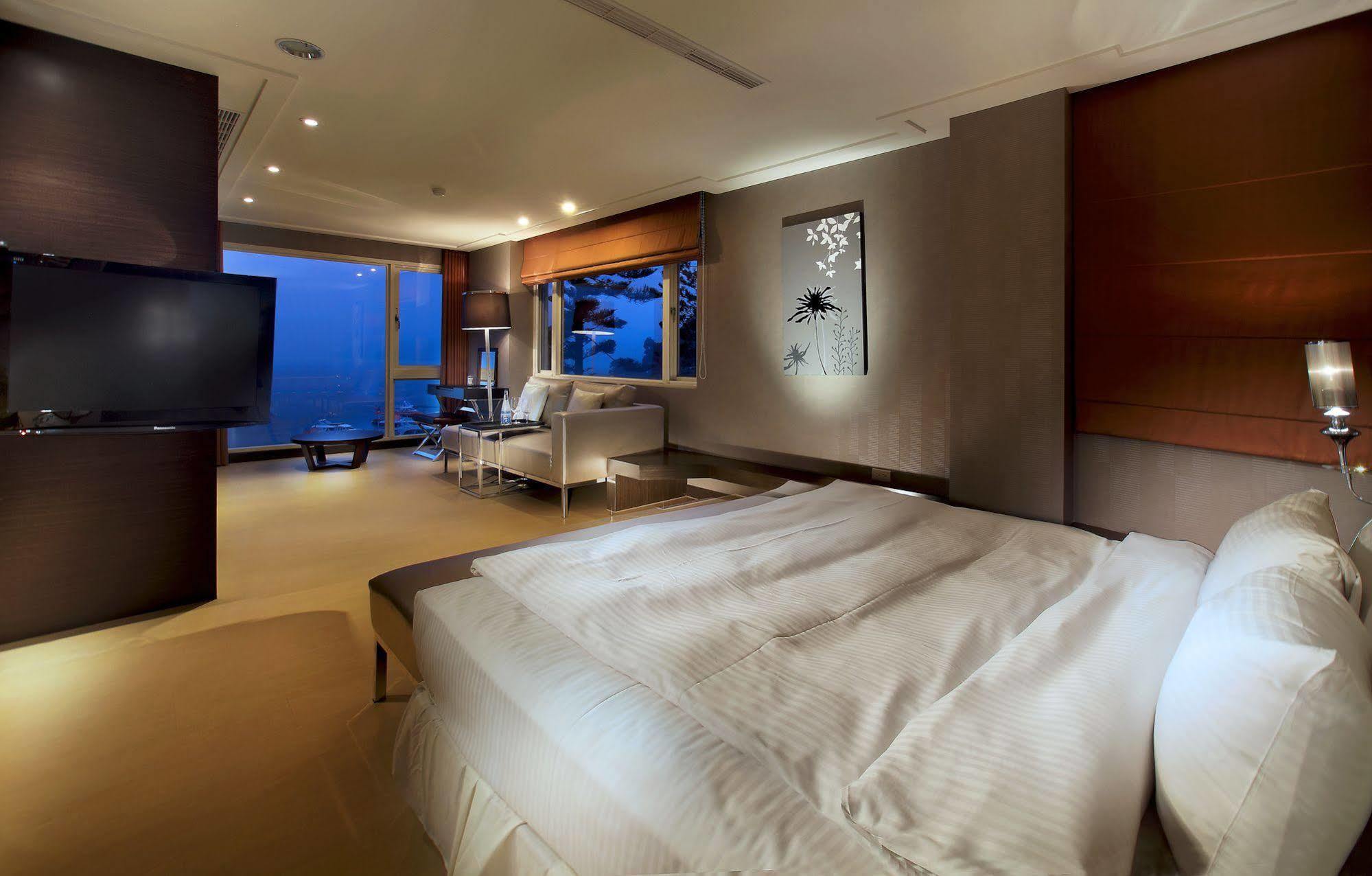 Spa Home Sun Moon Lake Luxury Lakeside Hotel Yuchi Zewnętrze zdjęcie